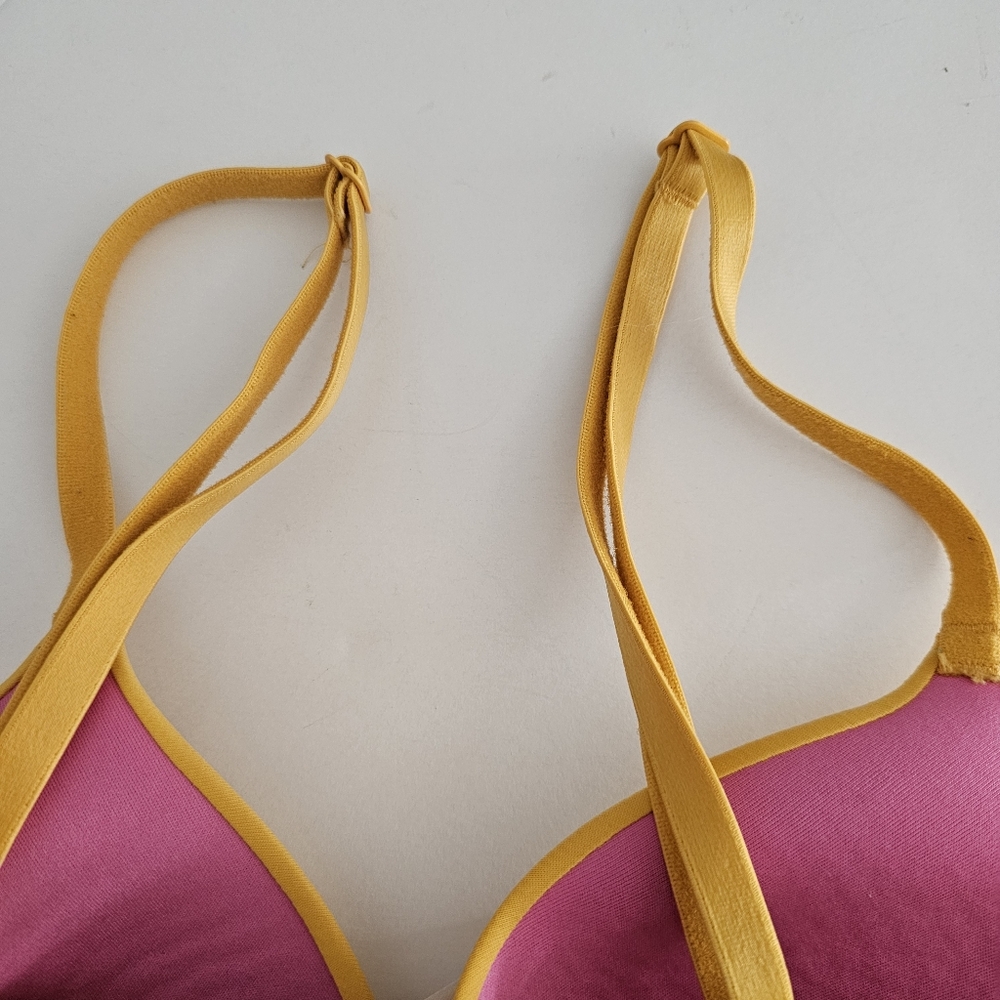 PINK Victorias Secret 32A Tshirt Lightly Lined Bra Yellow Rainbow - Picture 4 of 8